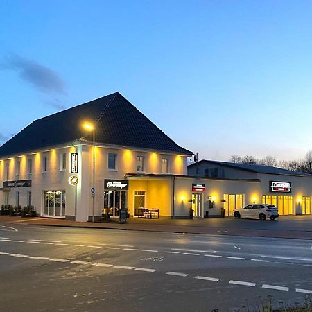 Central Hotel Wagenfeld Extérieur photo